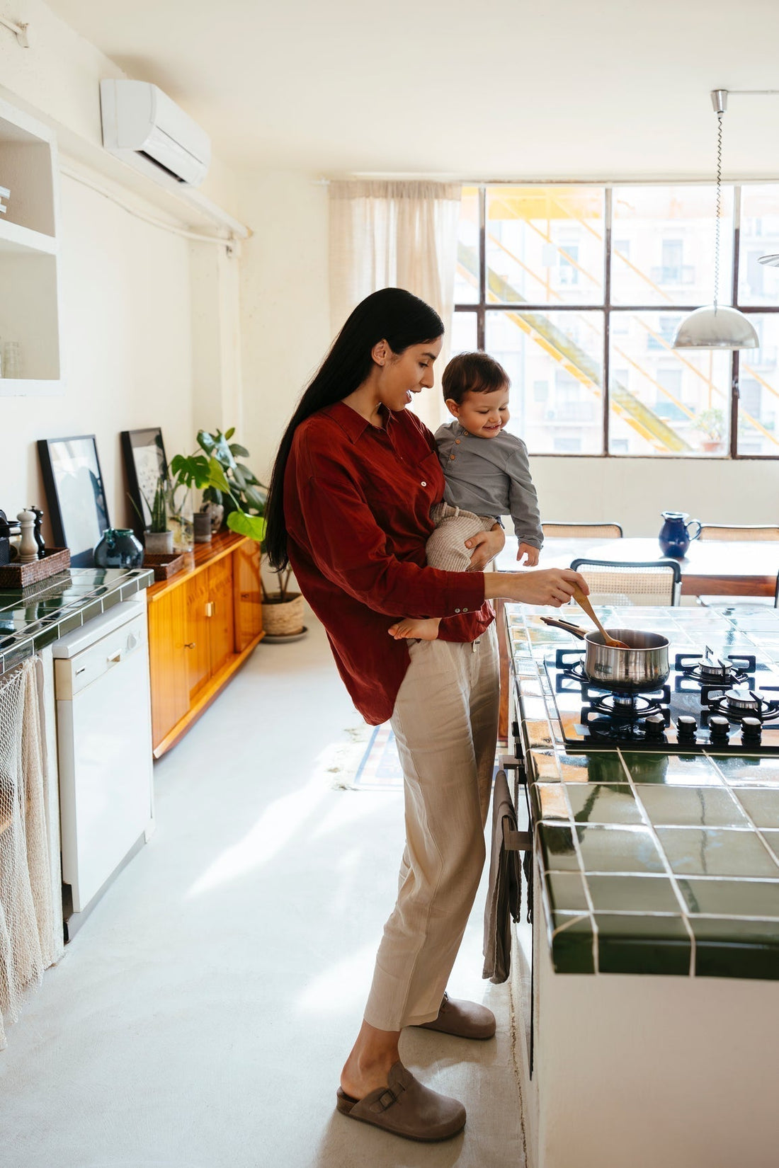 What Truly Matters the Second Time Around: A Research-Backed Guide to Postpartum Wellness